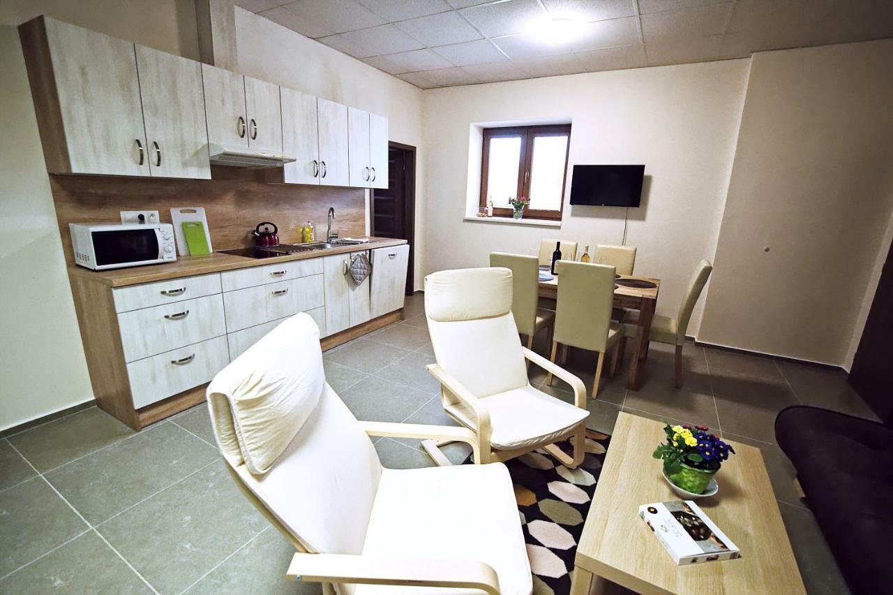 "U Capa" Krasny Apartman V Sedleci 세들레츠 외부 사진